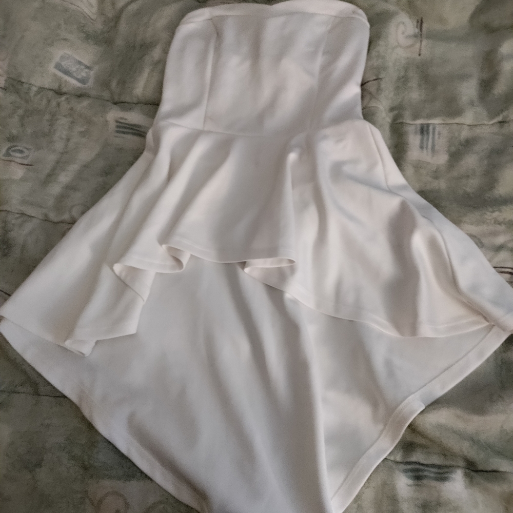 Strapless top